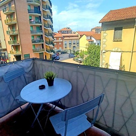 Intero Appartamento Luminoso E Accogliente ! Turin Extérieur photo